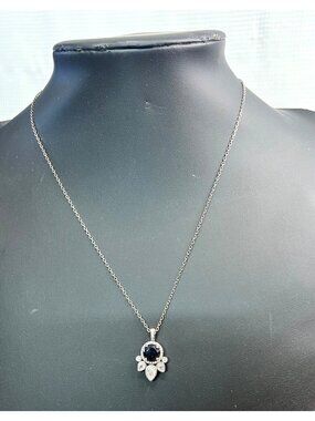 Ring Bomb Party Necklace, black stone